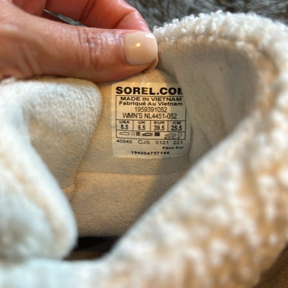 Sorel Explorer Boot - Picture 3 of 5